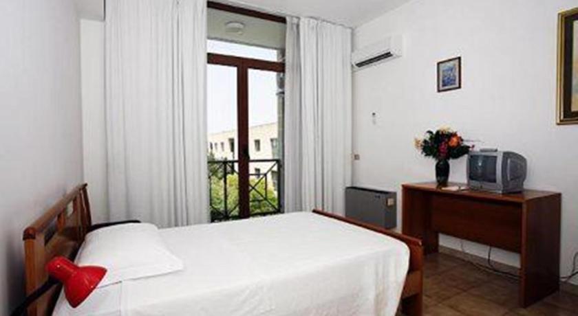 Hotel Casa Pastor Bonus à Lecce Extérieur photo